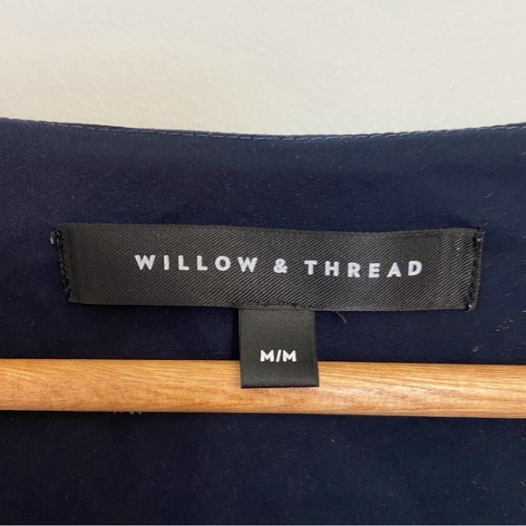 WILLOW&THREAD navy blue dress v neck silky summer spring sleeveless M summertime - Picture 4 of 16